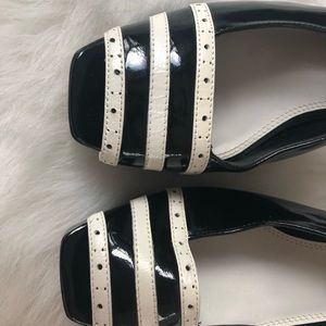 Black House White Market platform pumps